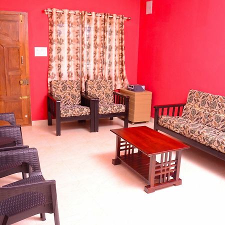 Coorg Girinivas Deluxe Homestay-Wi-Fi 마디케리 외부 사진
